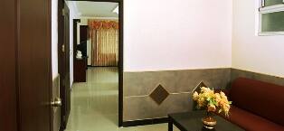 Vel's Court, Palani 2